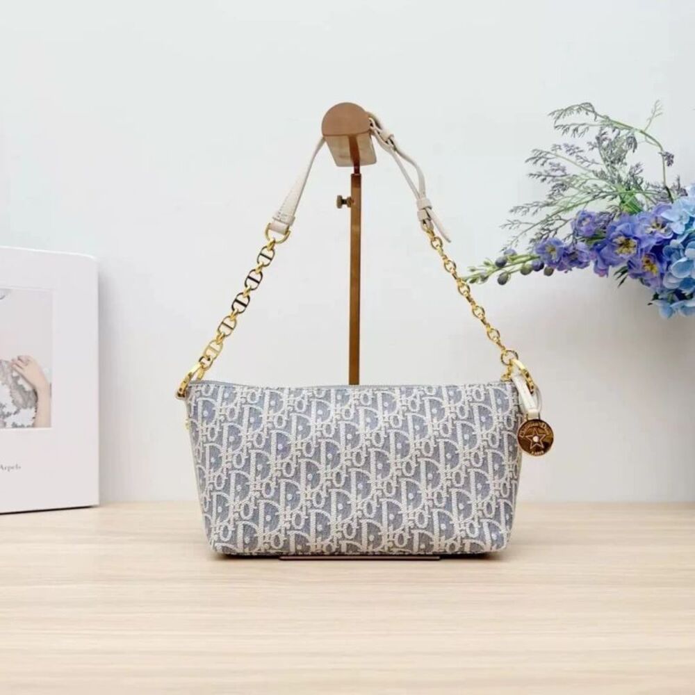 Dior Women Pre-Loved Bag Very Good Condition